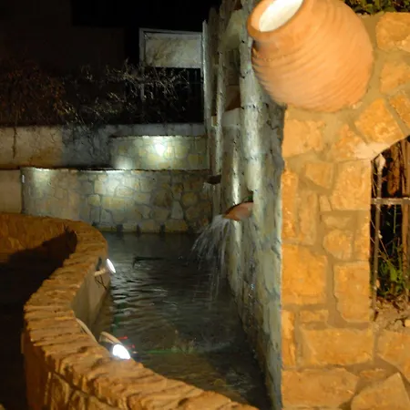 Aspida & Hotel 2*